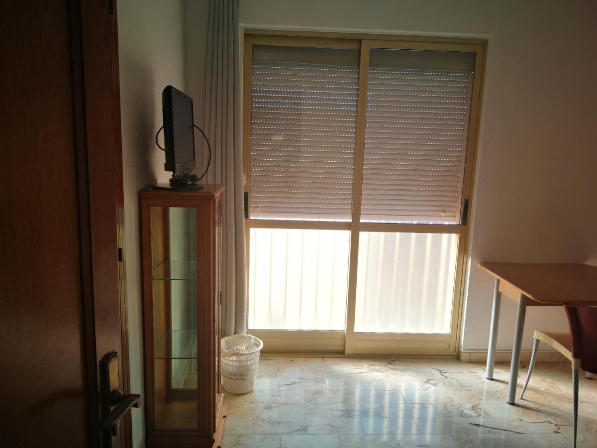 Habitacion Piso Compartido Alquiler Por Temporada No Turistico Бенидорм Экстерьер фото
