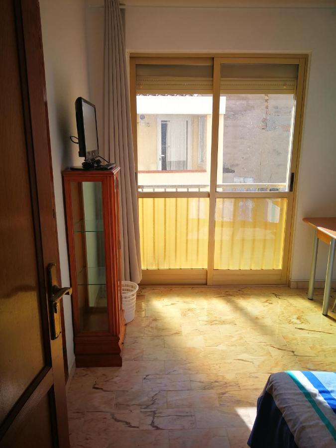 Habitacion Piso Compartido Alquiler Por Temporada No Turistico Бенидорм Экстерьер фото